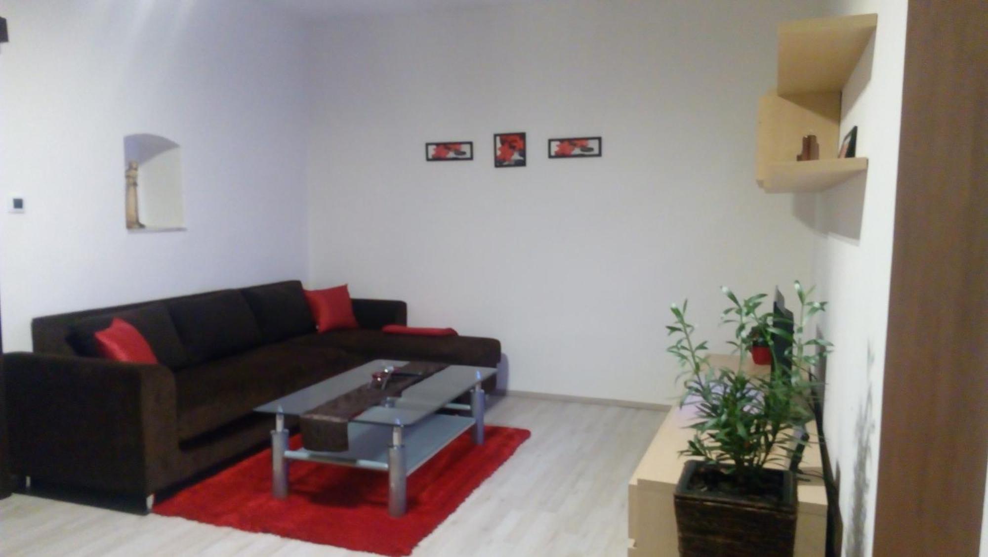 Mija Apartman S Vinnym Sklipkem, Zahradou A Grilem Kajov Ngoại thất bức ảnh